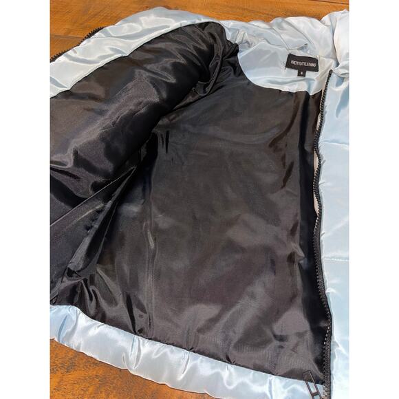 Womens Pretty Little Thing Ice Light Blue Cropped Warm Puffer Coat Size 6 - Picture 8 of 8